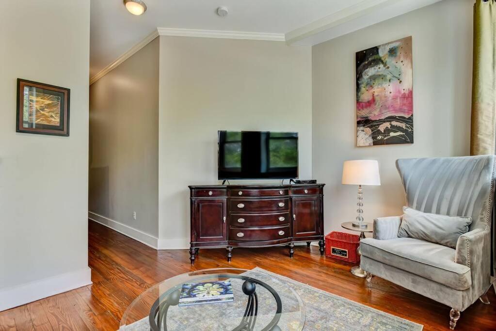 Loft Steps From City Hall And River Streets Savannah Eksteriør bilde